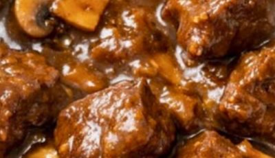Slow Cooker 4-Ingredient Mushroom Beef Tips