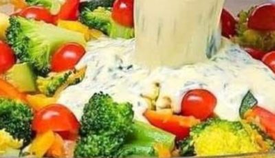 Creamy Baked Broccoli with Tomatoes and Kale
