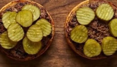 Surely There’s Only One Correct Answer How Many Pickles Belong On A Burger