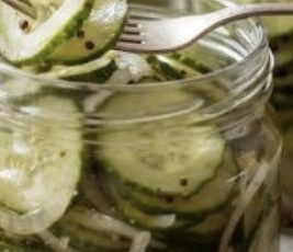 Homemade Refrigerator Pickles (Crunchy Cucumber Pickles)