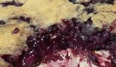 Old-Fashioned Blackberry Cobbler