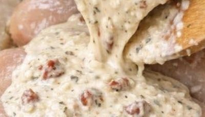 Creamy Sun-Dried Tomato Pour-Over Baked Chicken Breasts