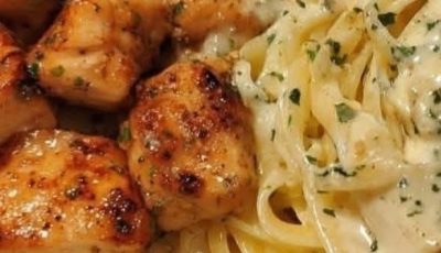 Grilled Chicken Bites with Creamy Garlic Sauce