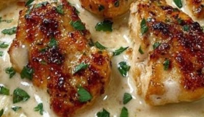 Garlic Butter Chicken Bites with Creamy Parmesan Pasta