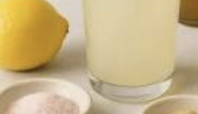 How to prepare a detox and hydrating drink at home